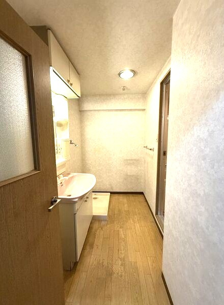 鴻の巣ヒルズビルの洗面所