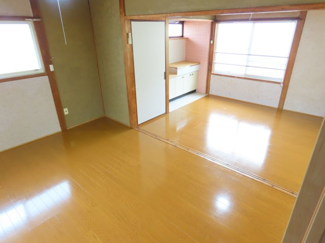 アイ立岩の居間・リビング