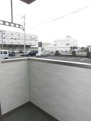 【バルコニー】 | ミレニアムコートＣ | 落ち着いた時間を過ごせるバルコニーです