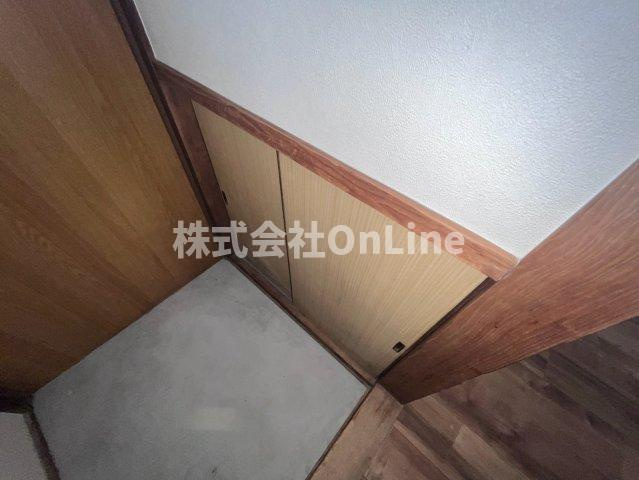 北山文化の内装