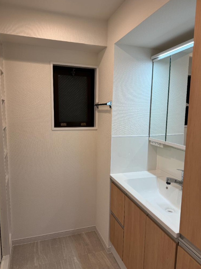 ライオンズマンション上大岡第16【仲介手数料無料】