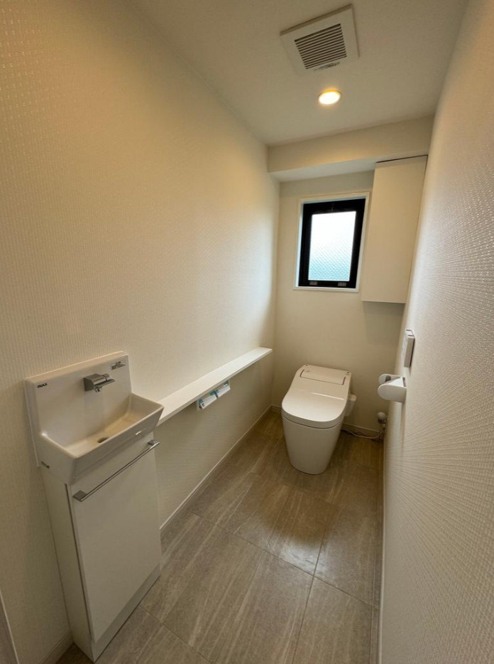 ライオンズマンション上大岡第16【仲介手数料無料】