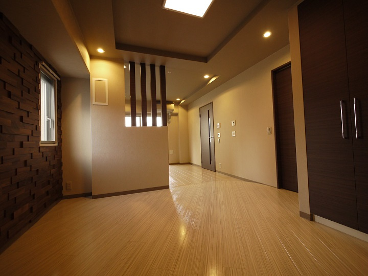 六甲壱番館のロビー|落ち着いたロビーです