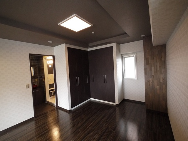 六甲壱番館の居間・リビング|こちらのリビングで趣味の時間をお楽しみください