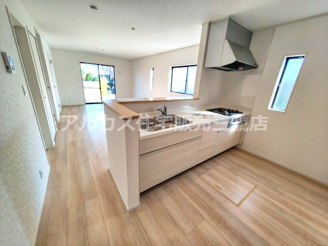 【内覧動画公開中！】調布市深大寺東町１丁目 京王線 つつじヶ丘駅 新築戸建のキッチン