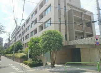 【外観】 | 鉄筋コンクリート造のがっちりとした建物。