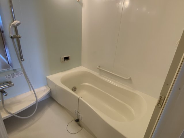 ポレスター神拝アクアステージの浴室