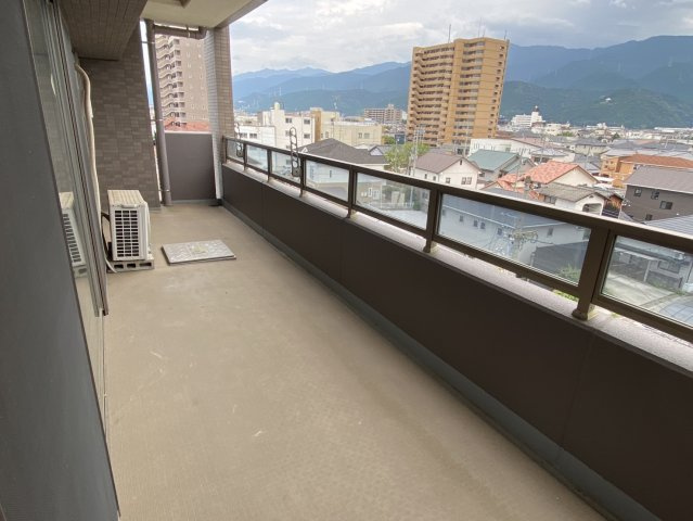 ポレスター神拝アクアステージのバルコニー