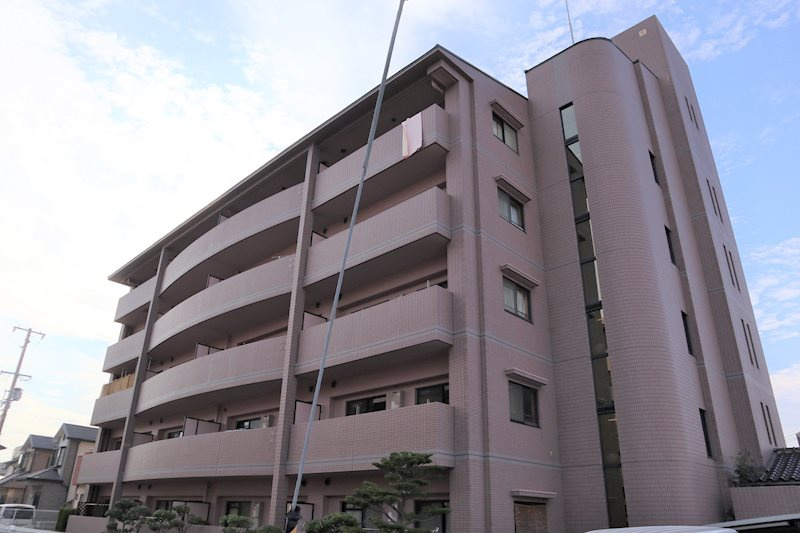 岸和田市土生町２丁目の賃貸マンションの外観|外はこのようになっています