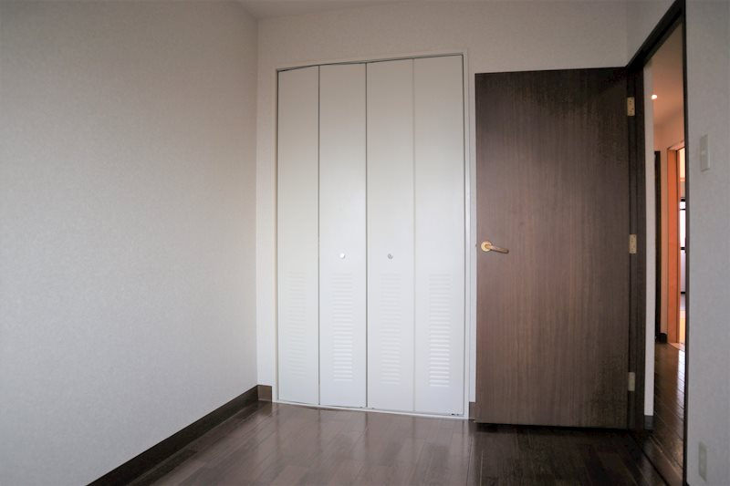 岸和田市土生町２丁目の賃貸マンションの収納|便利な収納スペースです