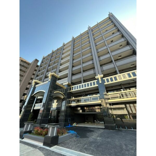 PHOERME TENNOJI East