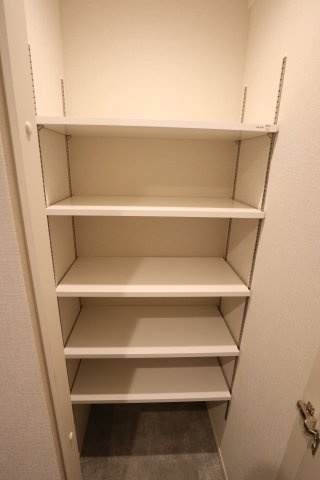 エタニティ江坂の収納