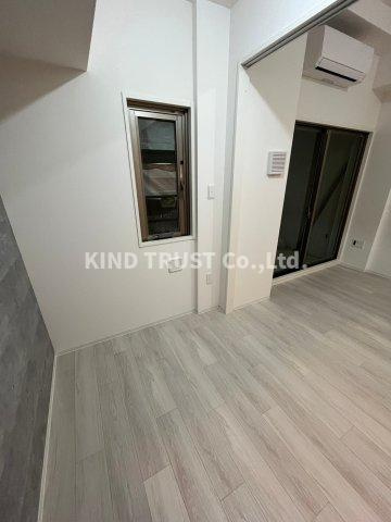 セレニテフラン梅田の居間・リビング|ゆったりとしたリビングです