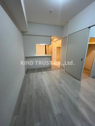 セレニテフラン梅田の居間・リビング|ゆったり過ごせるリビングです