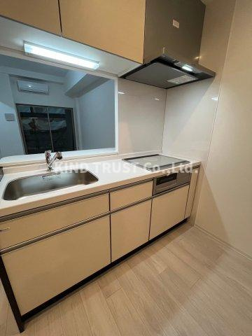 セレニテフラン梅田のキッチン|キッチンでお料理をお楽しみください