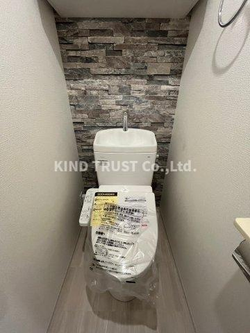 セレニテフラン梅田のトイレ|落ち着いた色調のトイレです