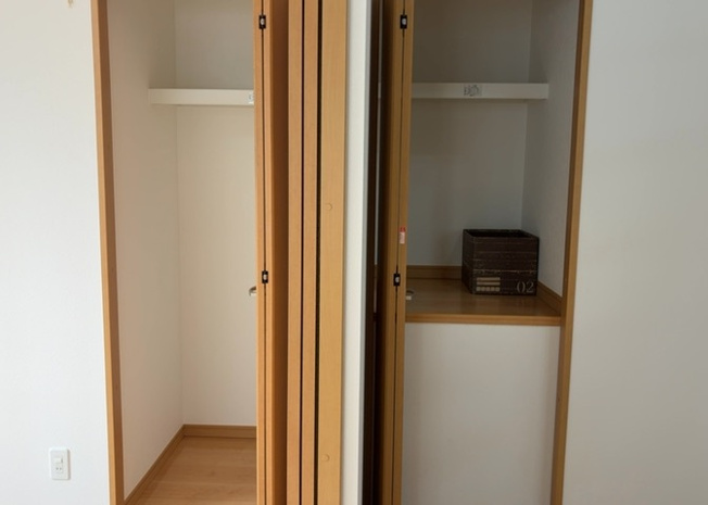 【収納】 | 家族構成や住宅環境によって収納の仕方は十人十色！キッチン、リビング、玄関、寝室など、部屋ごとのいろんな収納を使って自慢のお家にしませんか？物件をご内見する際は、収納の場所や数は事前チェックしましょう！