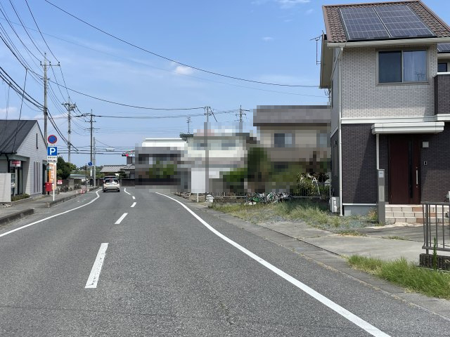 藤岡市本動堂　中古1980の前面道路含む現地写真