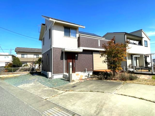 藤岡市本動堂　中古1980の外観