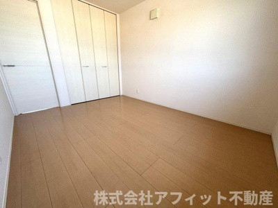 【寝室】 | サニーコート水呑　A棟 | 北側の洋室6帖