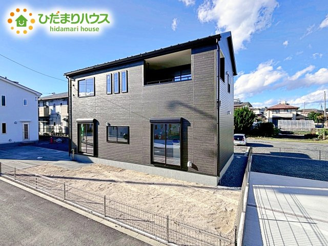 【外観】 | 水戸見川12期　新築戸建　3号棟 | 周囲の環境に馴染みやすいスタイリッシュな外観です。