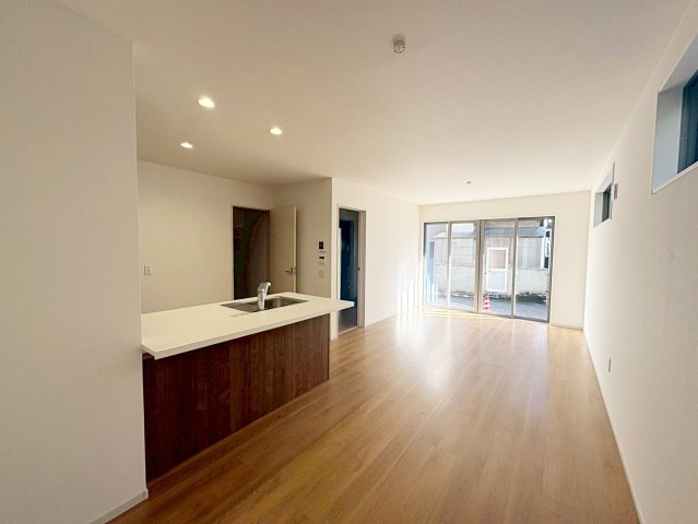 向島庚申町　の前面道路含む現地写真