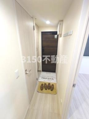 D-ROOM Fourth　B棟の玄関