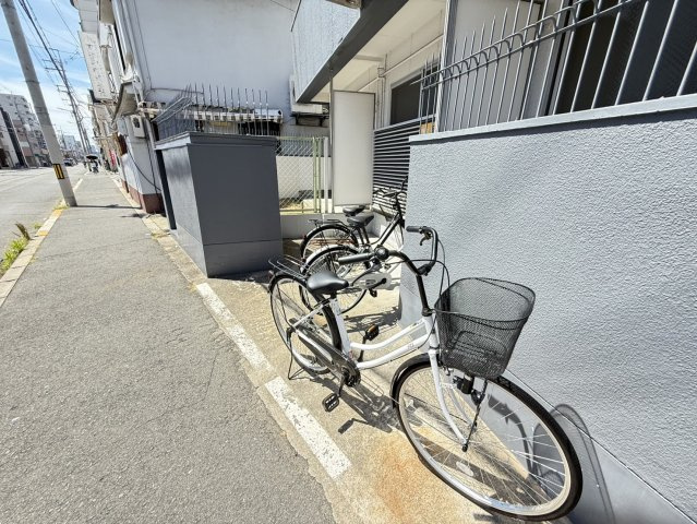 野江サンマンションの駐車場