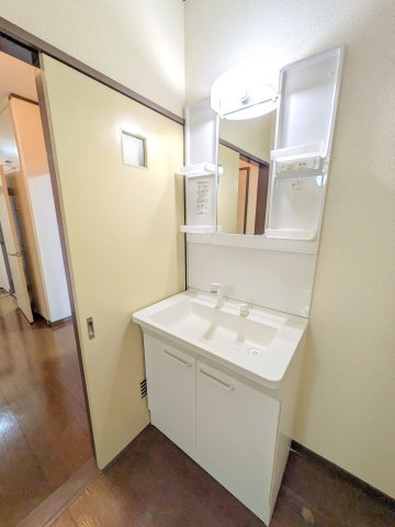 SFKマンションの洗面所