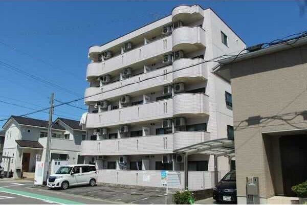 サンビーム西春の外観