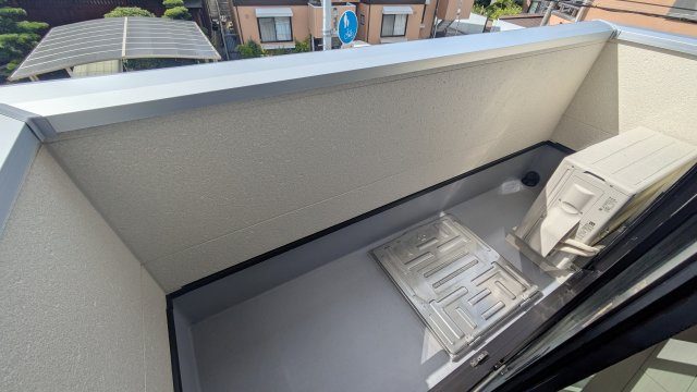 【バルコニー】