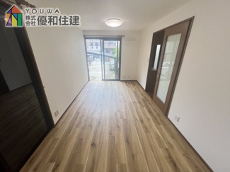 【居間・リビング】 | 中古戸建　神戸市垂水区小束山本町４丁目