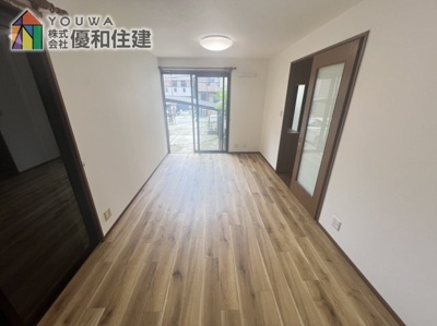【居間・リビング】 | 中古戸建　神戸市垂水区小束山本町４丁目