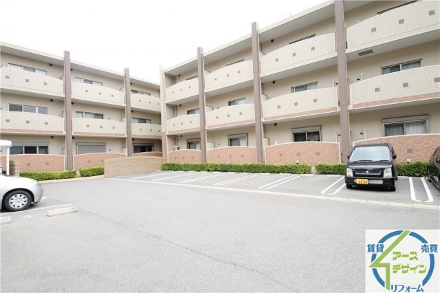 パストラルメゾン・グランの駐車場