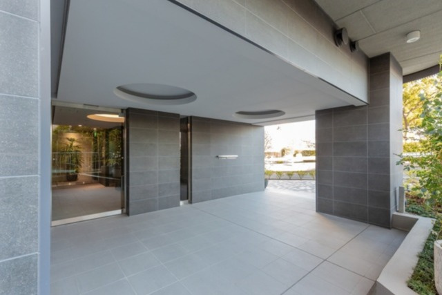 テラス月島のエントランス