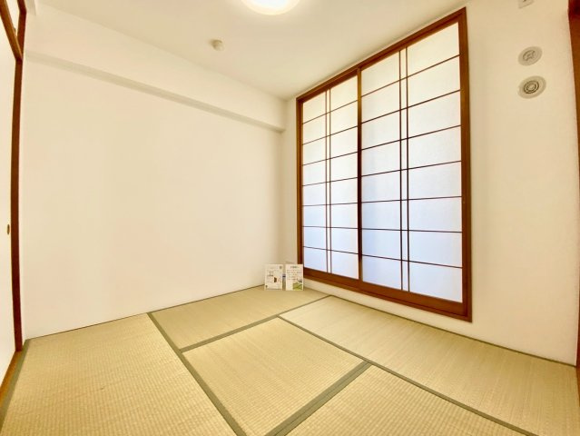プラウド南小泉の和室