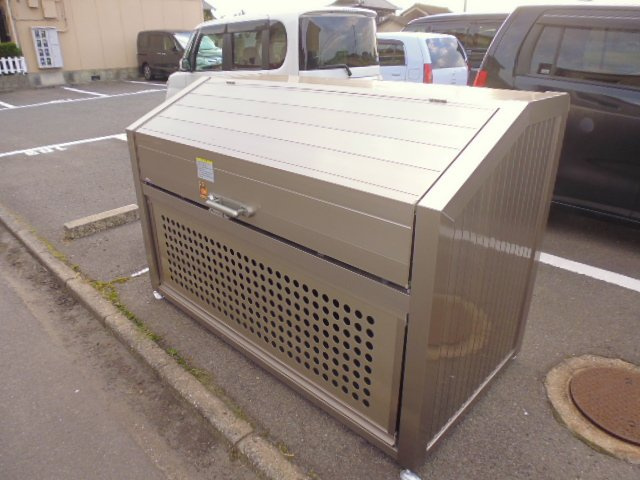 セジュール野山Ｃのその他共用部分|敷地内専用ゴミステーション