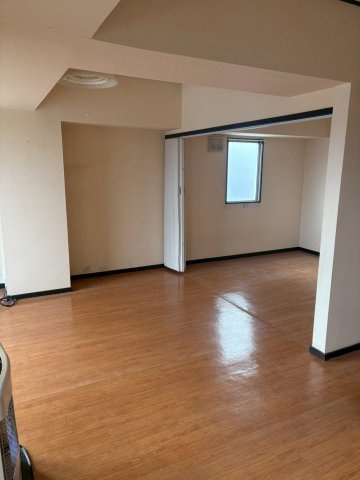 ダイヤモンドハイツの居間・リビング