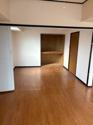 ダイヤモンドハイツの洋室