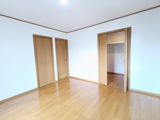 【洋室】 | リスタイル西志津8丁目 | 収納豊富でお部屋をすっきり使える洋室。