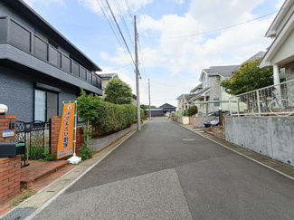 【その他】 | リスタイル西志津8丁目 | 前面道路6mで駐車や車庫入れも安心。車通りも程よく、静かな住環境を実現。