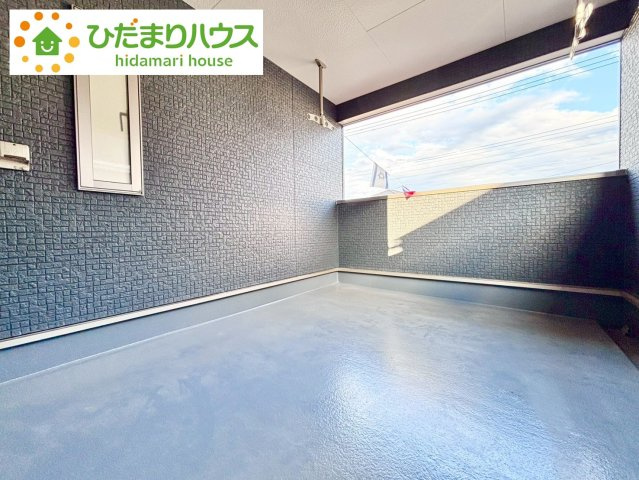 七光台第18　新築戸建　4号棟のバルコニー|雨の日でも安心なインナーバルコニーなら、外出時もお洗濯物が濡れる心配をしなくてすみますね♪							
