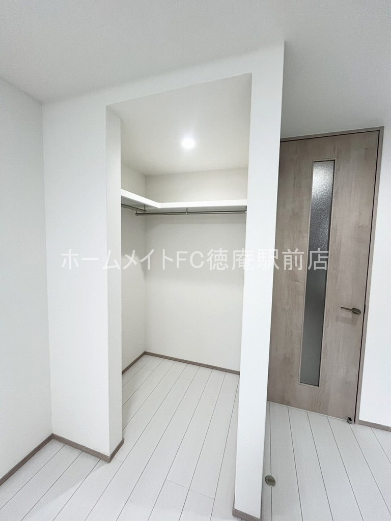 大阪市鶴見区今津中５丁目のハイツの収納