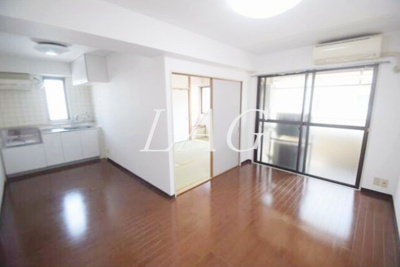 【居間・リビング】 | 田戸ガードンツリー | 洋室のお部屋です。