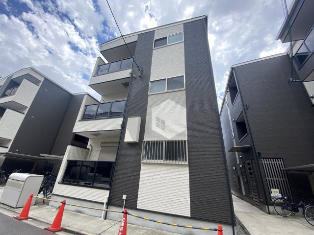 F mirai Doliyの外観