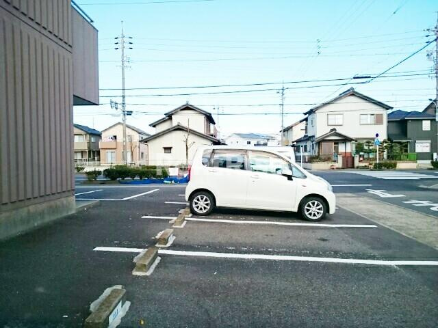 ビストロドタカギの駐車場|駐車場
