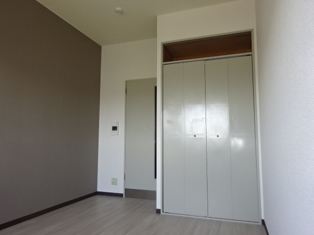 マンション望　伊川谷の寝室