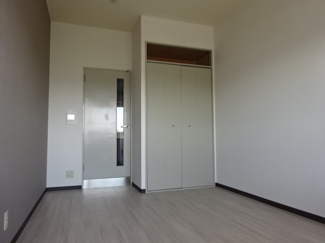 マンション望　伊川谷の居間・リビング
