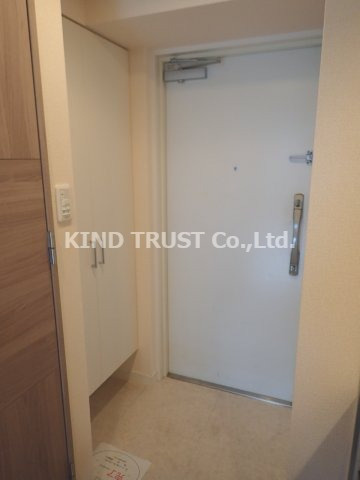 ジュネーゼロイヤルレジデンス梅田東の玄関