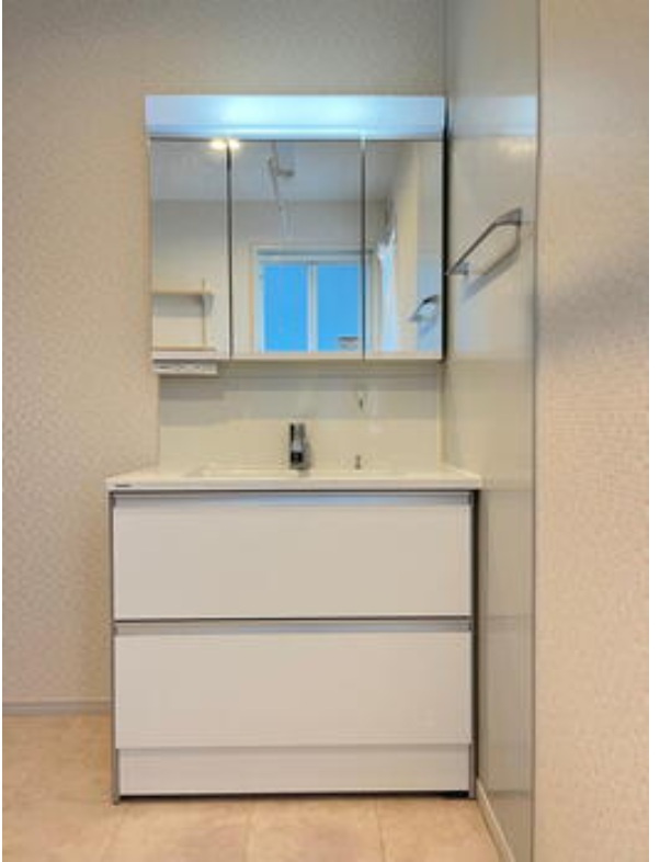 岡山市東区九蟠１６－９の独立洗面台